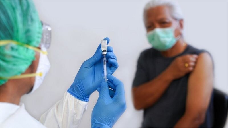 Moderna: To εμβόλιο κατά του Covid-19 καταγράφει ποσοστά προστασίας της τάξης του 95%
