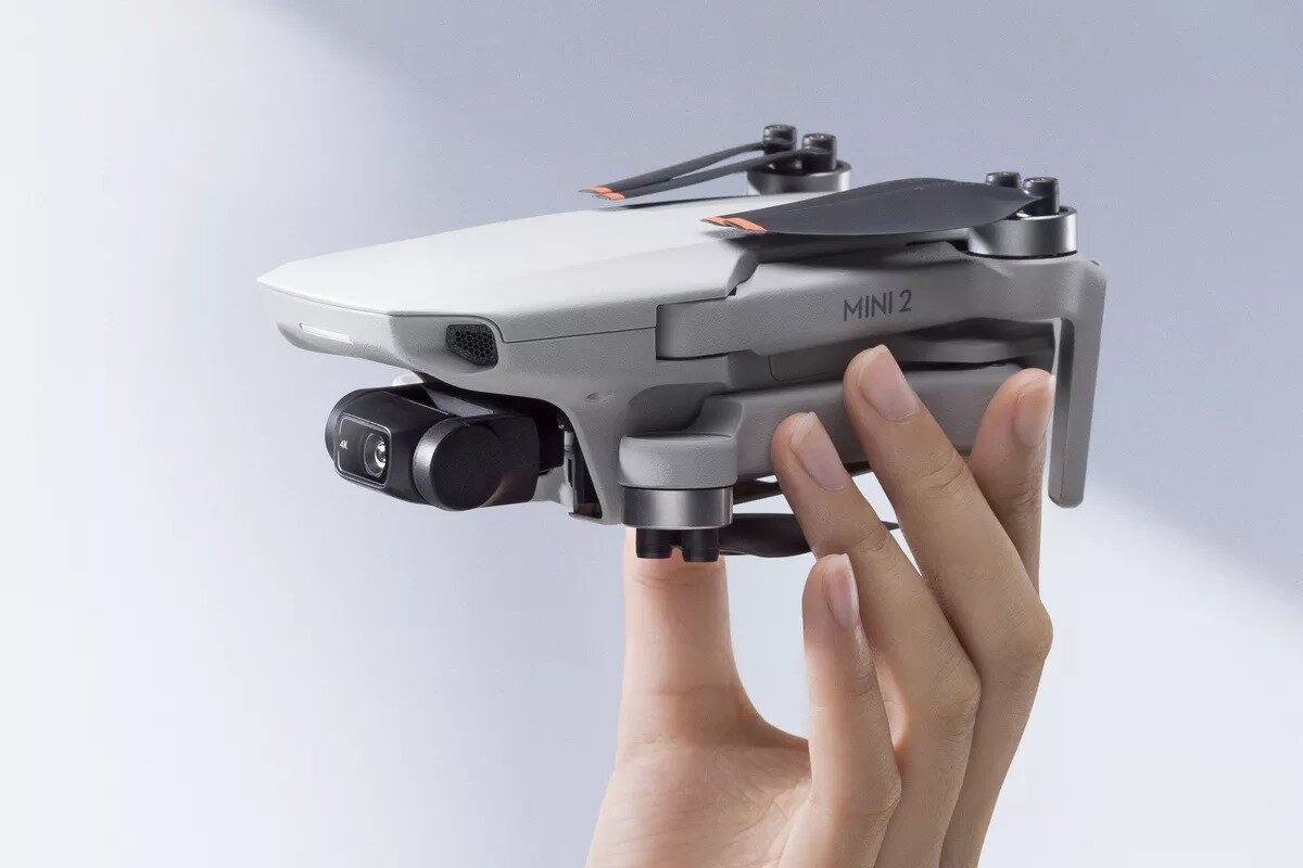 Περισσότερες πληροφορίες για "Το DJI Mini 2 έρχεται με 4K βίντεο, OcuSync 2.0 και με βάρος μόλις 249 γραμμαρίων"