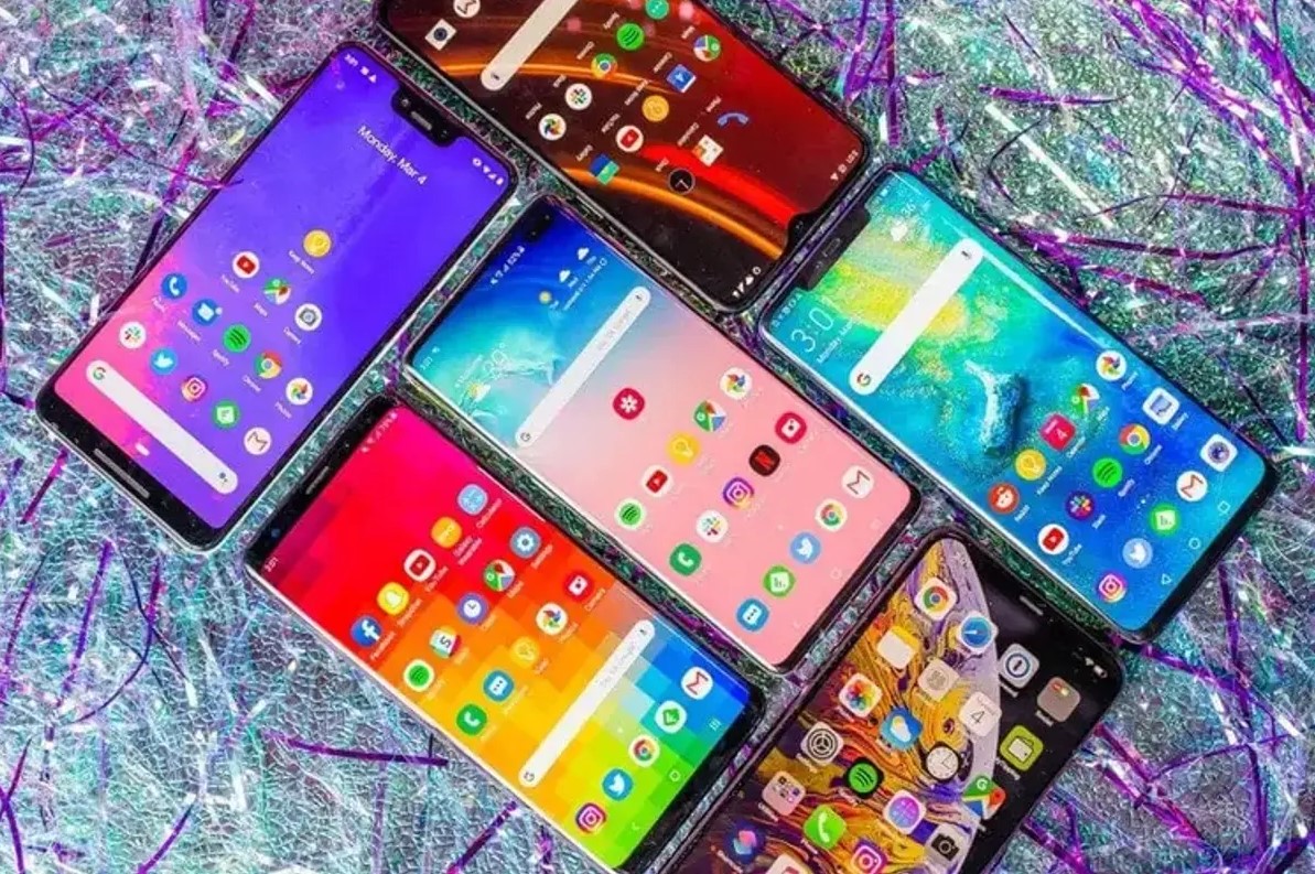 Οι πωλήσεις smartphone επιστρέφουν σε ρυθμούς ανάπτυξης το 4ο τρίμηνο με την Apple να έχει το προβάδισμα