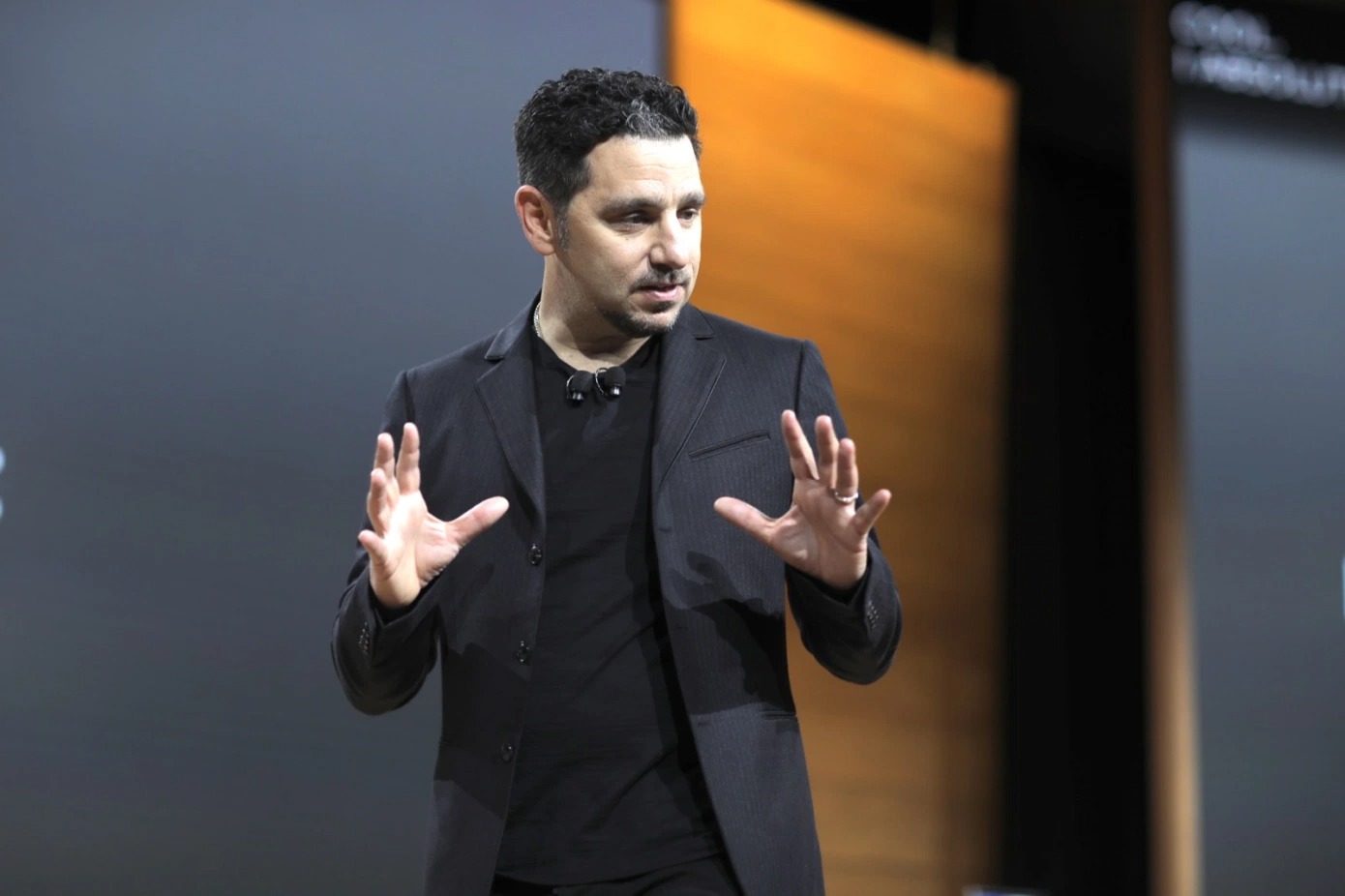 «Η νέα γενιά των Windows» έρχεται σύμφωνα με τον επικεφαλής του τμήματος