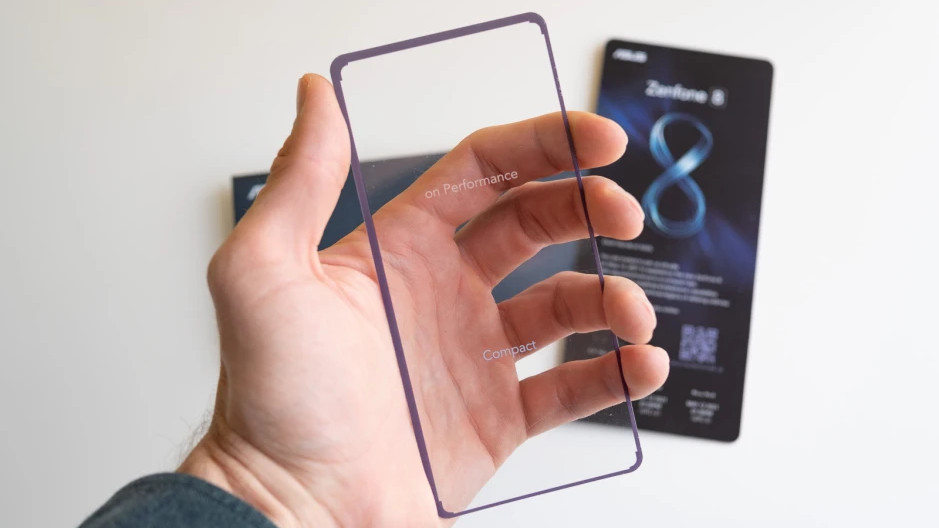 Η Asus επιβεβαίωσε πως το Zenfone 8 "mini" θα παρουσιαστεί στις 12 Μαΐου
