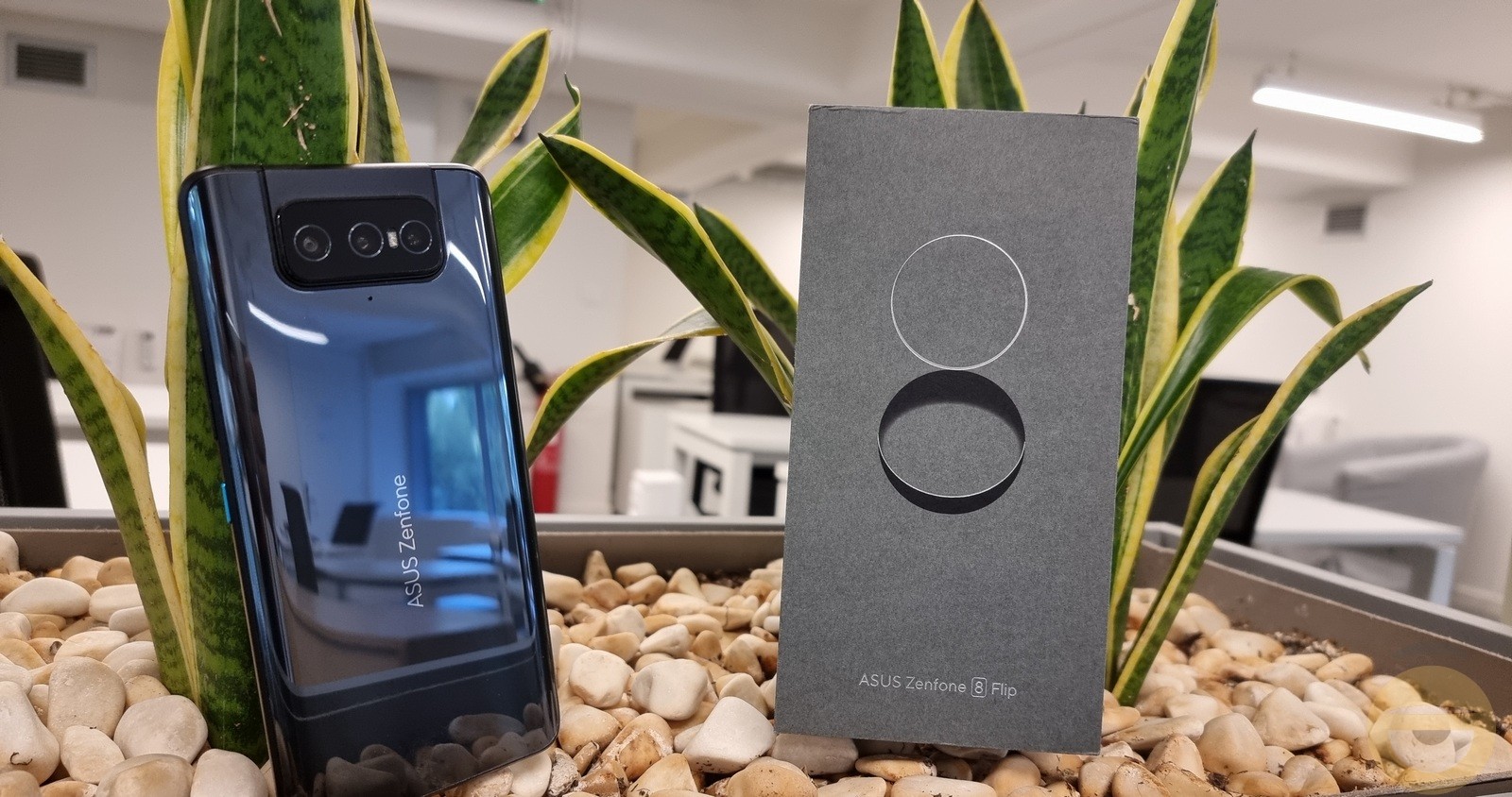 ASUS Zenfone 8 Flip Review - Ο βασιλιάς των selfies