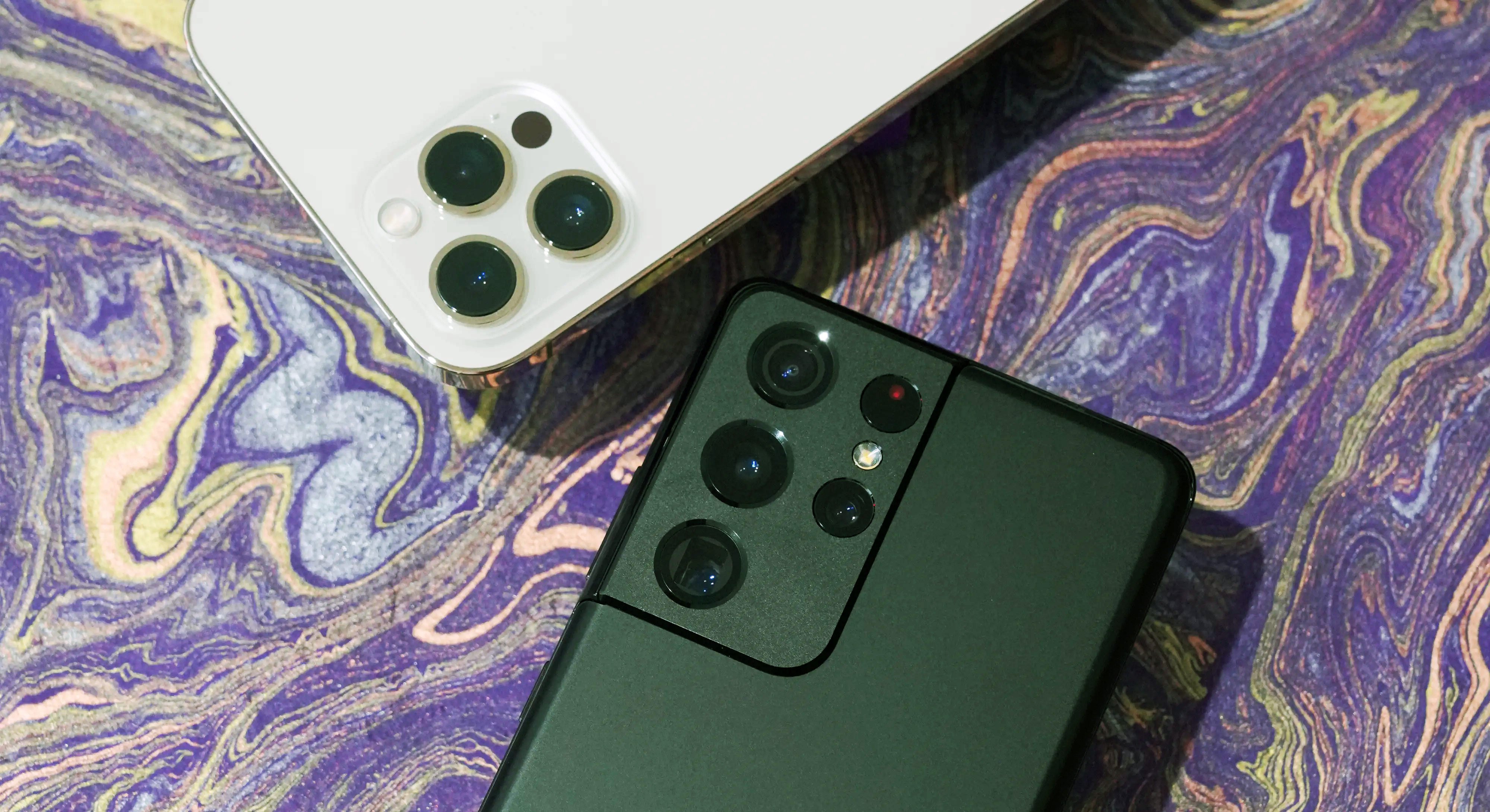 Η Samsung «τρολάρει» το iPhone 12 Pro Max σε νέες διαφημίσεις της