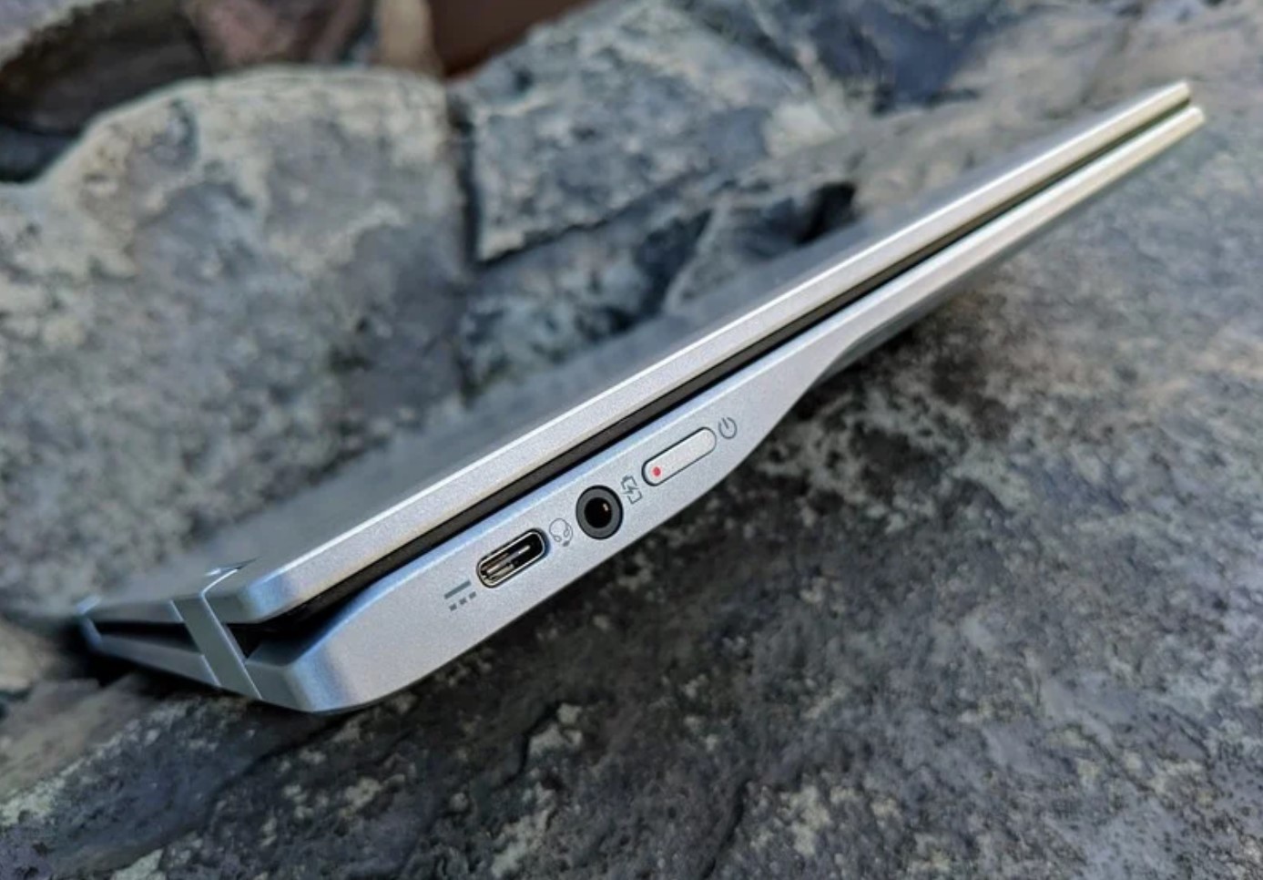 Το USB-C σύντομα θα αποκτήσει υποστήριξη για φόρτιση στα 240W