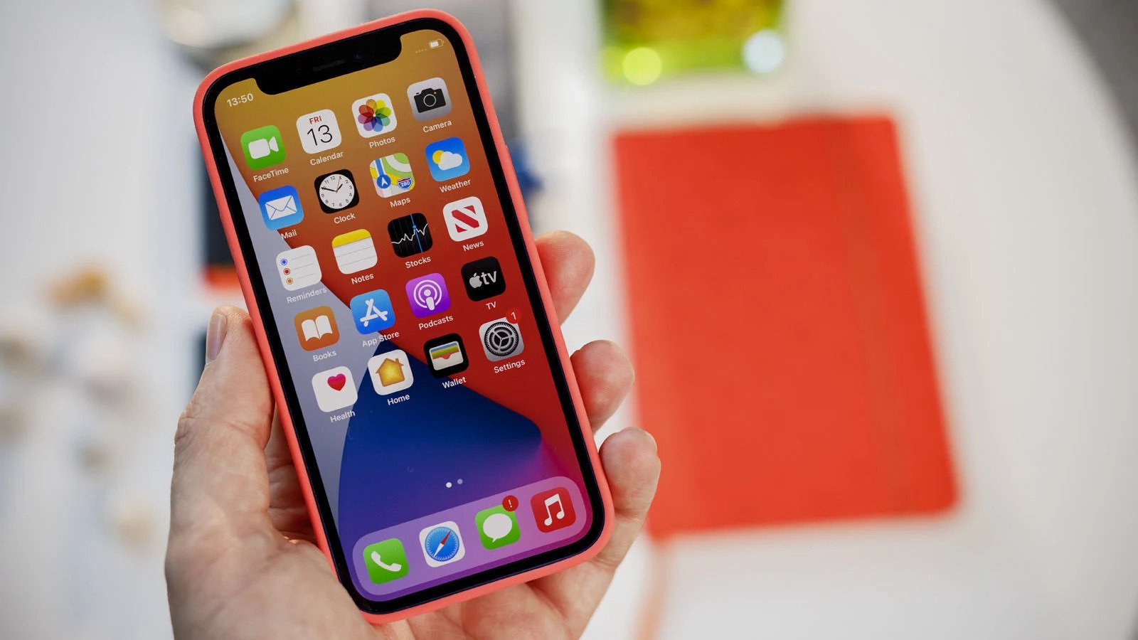 100 εκατομμύρια πωλήσεις για το iPhone 12 μόλις 7 μήνες μετά την κυκλοφορία του