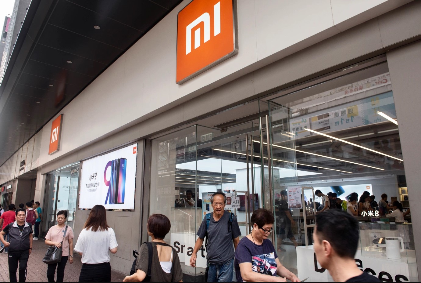 Η Xiaomi ξεπέρασε την Apple κερδίζοντας ταυτόχρονα και τη 2η θέση παγκοσμίως στους κατασκευαστές smartphone
