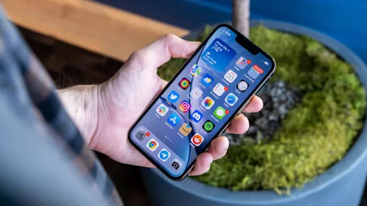 iPhone 13: Η οθόνη των 120Hz περιορίζει τις κινούμενες εικόνες κάποιων third-party εφαρμογών στα 60Hz