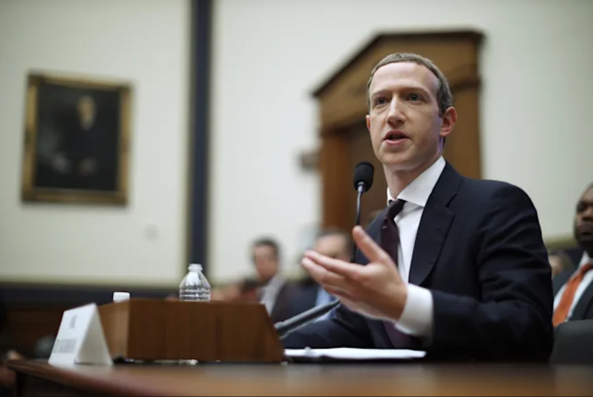 Κι άλλος πρώην υπάλληλος του Facebook υπέβαλε καταγγελία