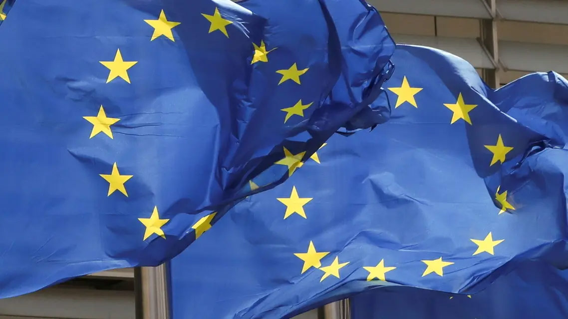 Πρόταση της Ευρωπαϊκής Επιτροπής θα προσφέρει σε εκατομμύρια απασχολούμενους σε ψηφιακές πλατφόρμες εργασιακά δικαιώματα
