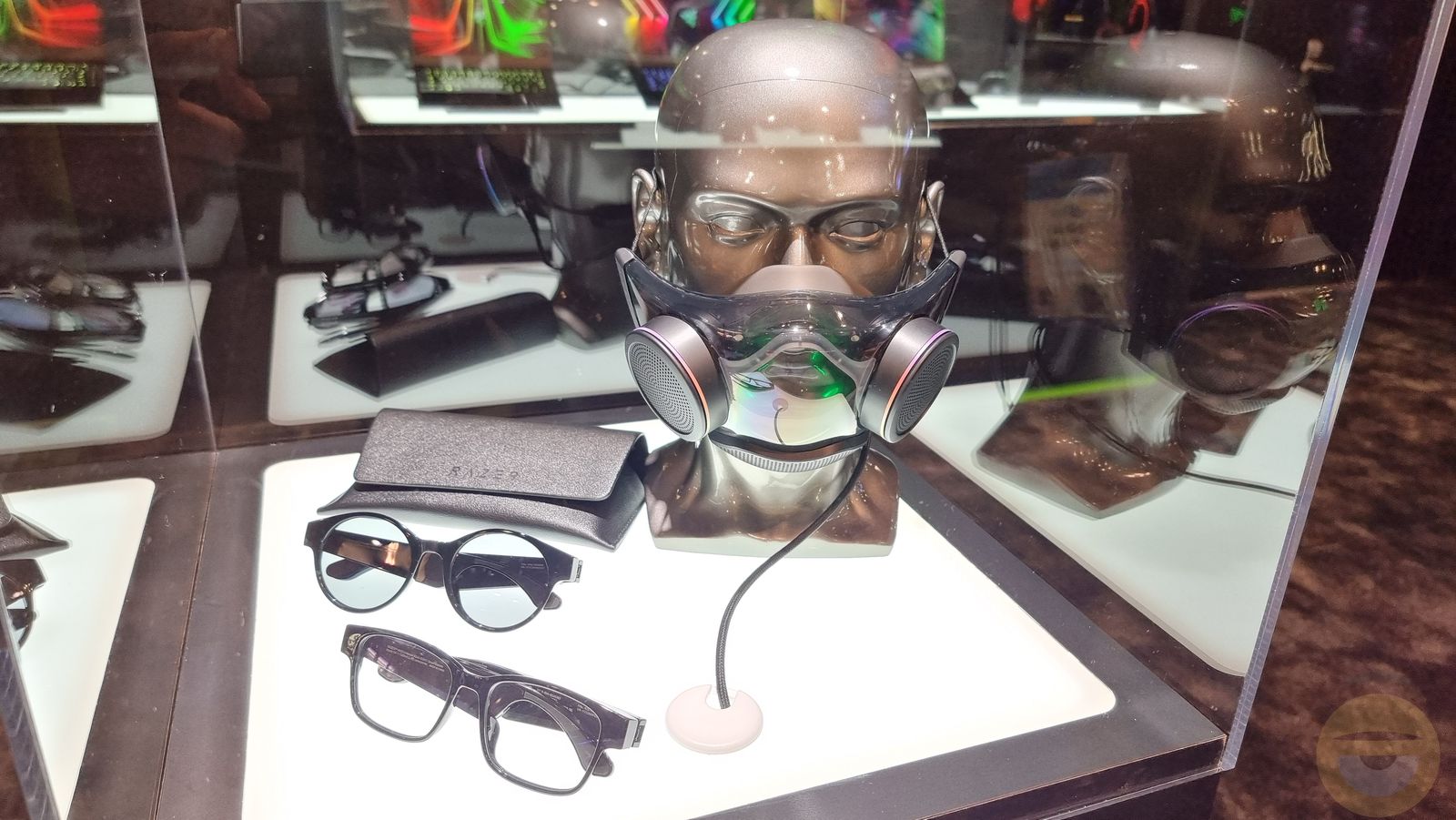 H Razer ανακοίνωσε την έκδοση Pro της RGB μάσκας Zephyr