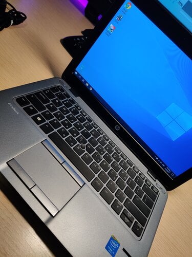 Περισσότερες πληροφορίες για "HP ELITEBOOK 820 G2 12.5" (I5 5300U/8GB/128GB SSD)"
