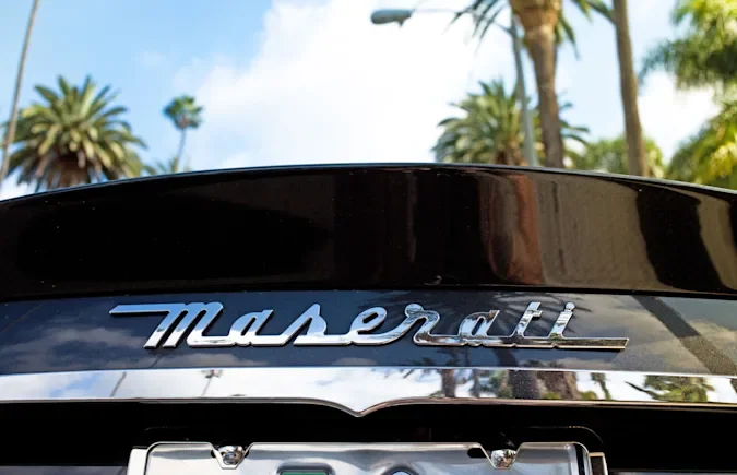 Όλα τα οχήματα της Maserati θα διαθέτουν ηλεκτρικές εκδόσεις από το 2025