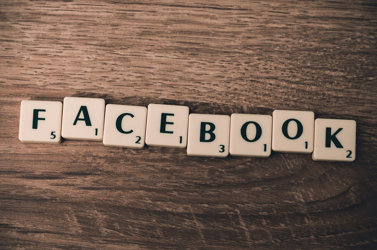 Το Facebook τερματίζει την υπηρεσία με τα podcasts