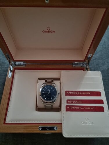 Περισσότερες πληροφορίες για "OMEGA SEAMASTER AQUA ΤERRA 150Μ CO-AXIAL MASTER CHRONOMETER AUTOMATIC 41MM 22010412103004"