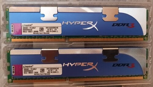 Περισσότερες πληροφορίες για "RAM KINGSTON KHX1333C9D3K2/4G 4GB (2X2GB) PC3-10600 HYPERX GENESIS XMP DUAL CHANNEL KIT"