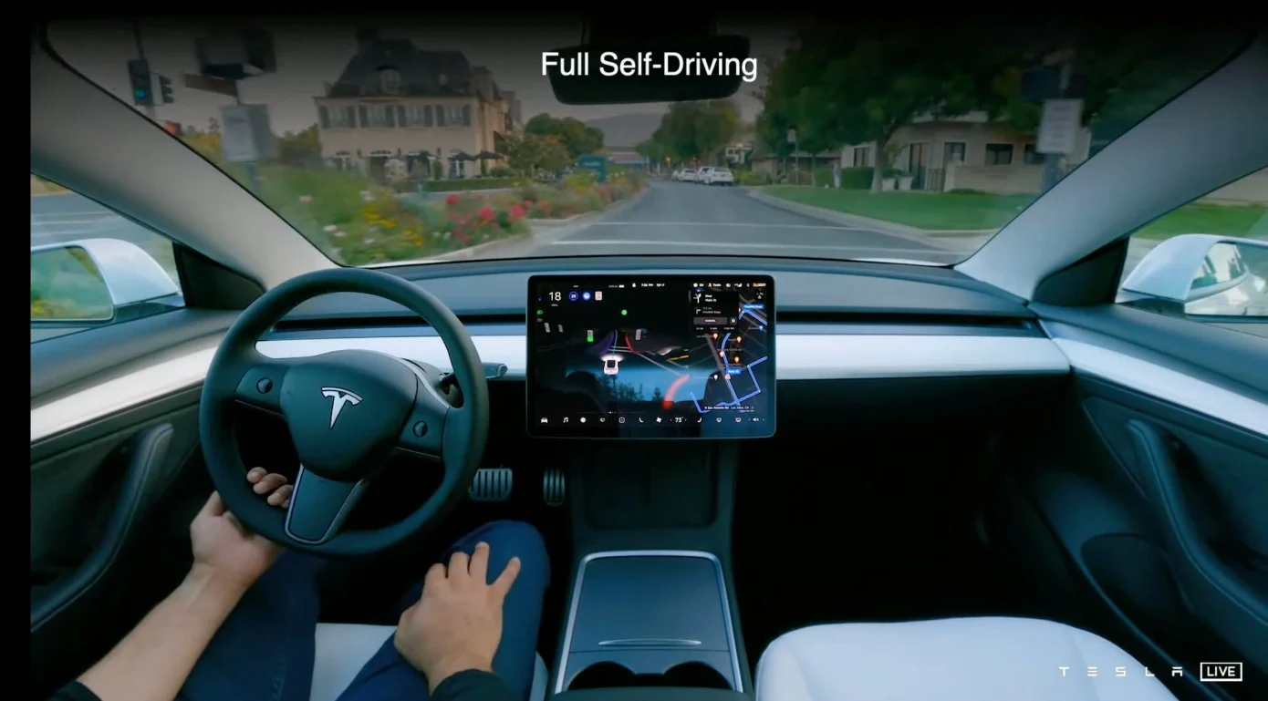 Ποινική έρευνα σε βάρος της Tesla για τους ισχυρισμούς της όσον αφορά το σύστημα «αυτό-οδήγησης»