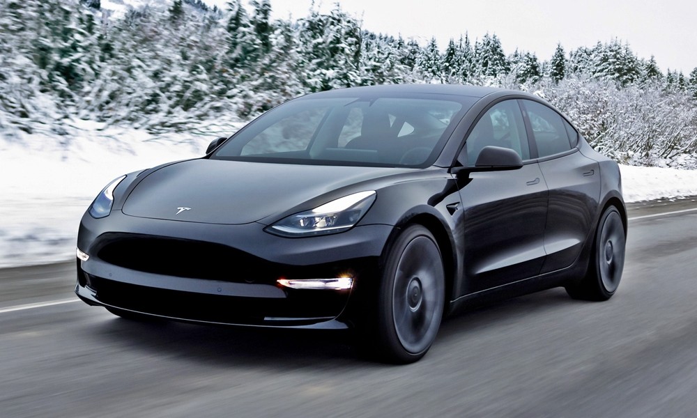 Η Tesla ανανεώνει το Model 3 σε μία προσπάθεια να μειώσει το κόστος παραγωγής