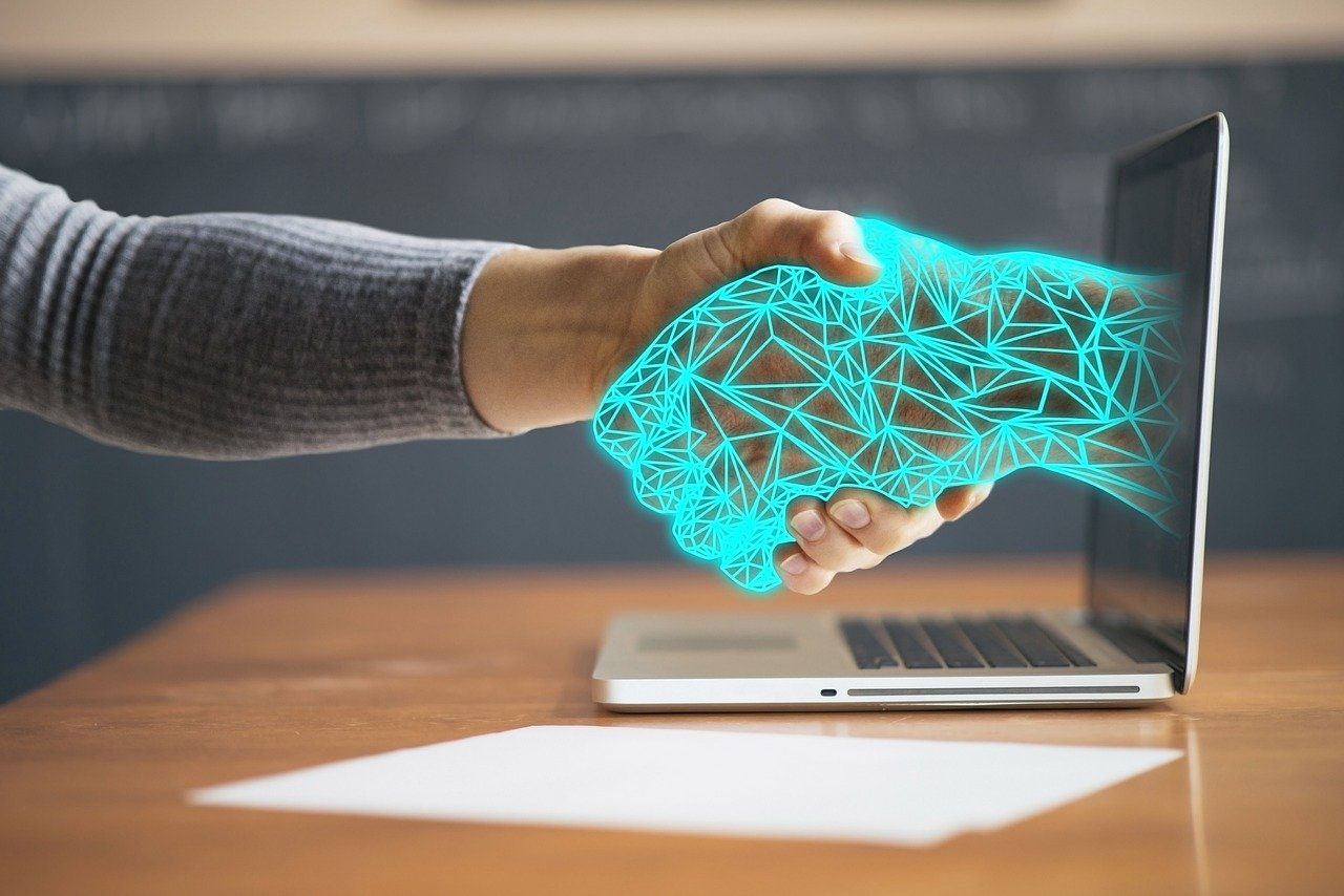 Τι είναι το ChatGPT, το AI chatbot που εντυπωσιάζει τους πάντες