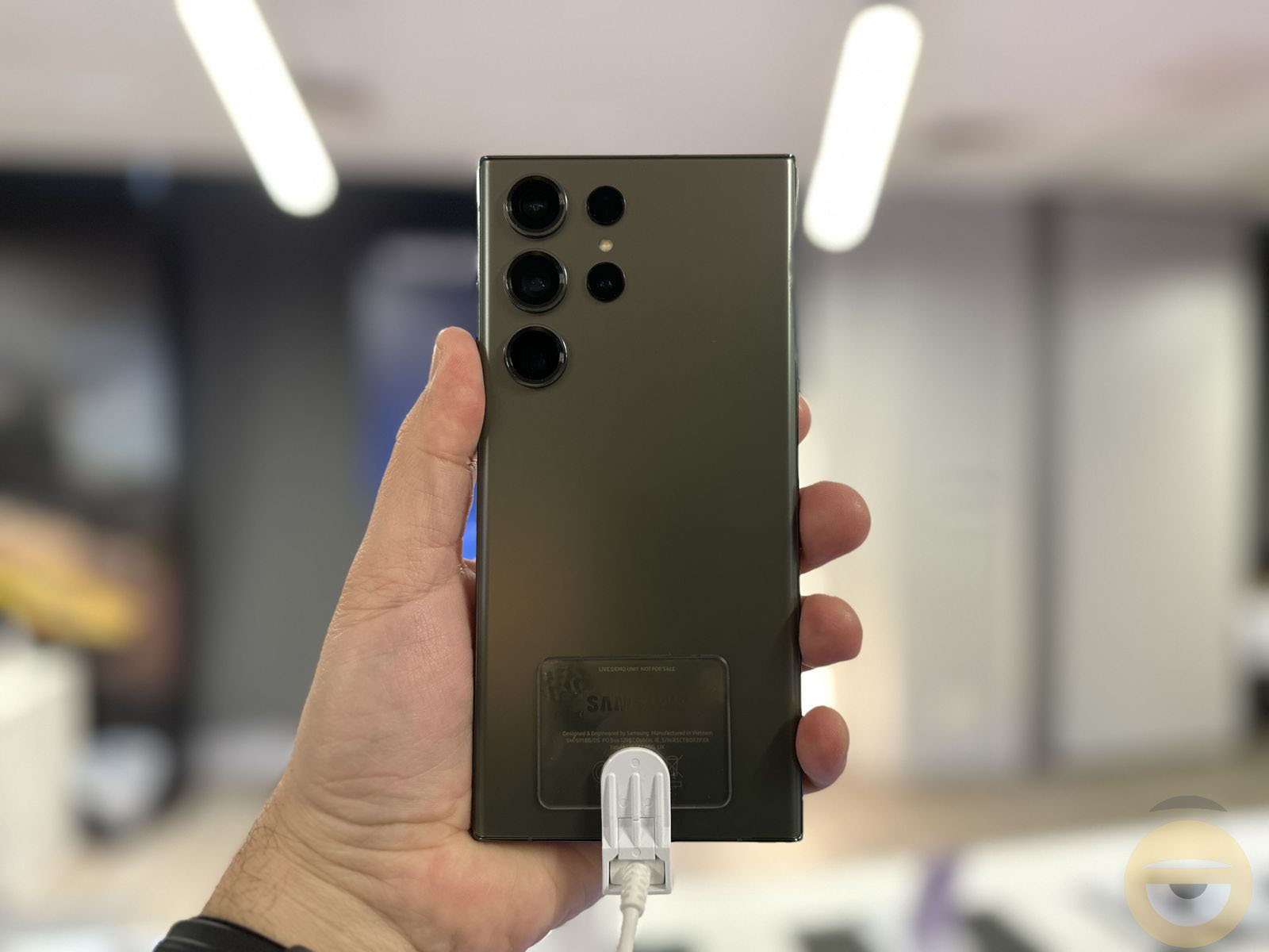 Περισσότερες πληροφορίες για "Το Samsung Galaxy S23 Ultra έρχεται με κάμερα 200MP αλλά και με Snapdragon 8 Gen 2 chipset"
