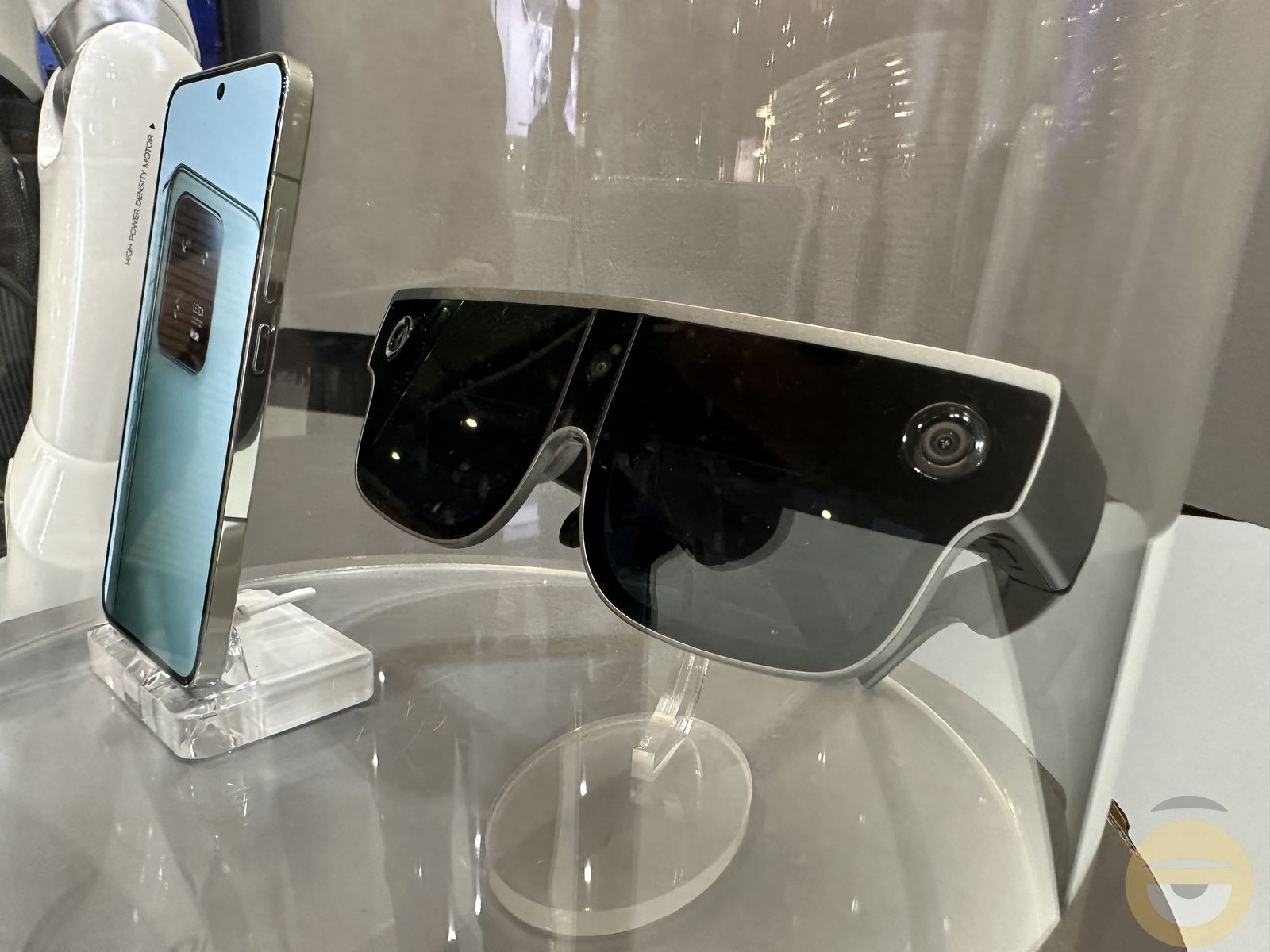 Περισσότερες πληροφορίες για "Η Xiaomi παρουσίασε τα ασύρματα γυαλιά Wireless AR Glass Discovery Edition"