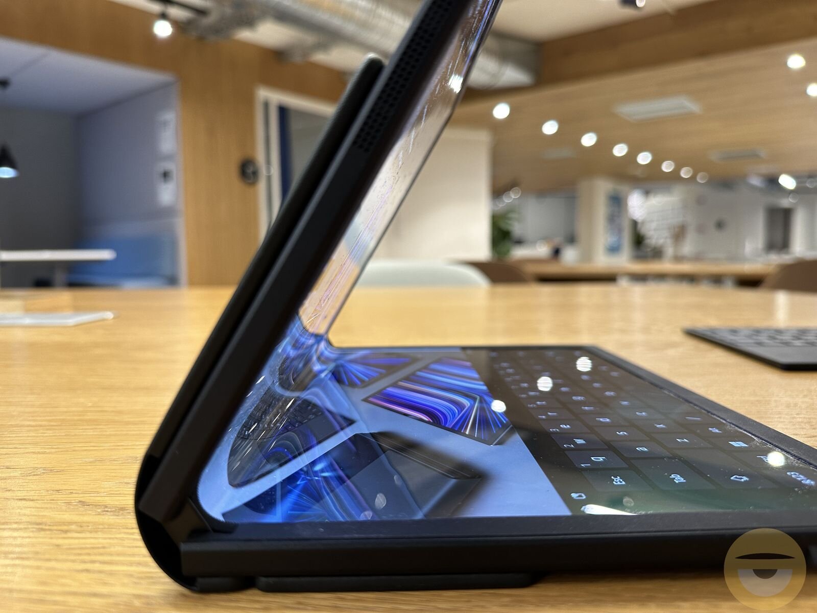 ASUS Zenbook 17 Fold OLED (UX9702AA) Review