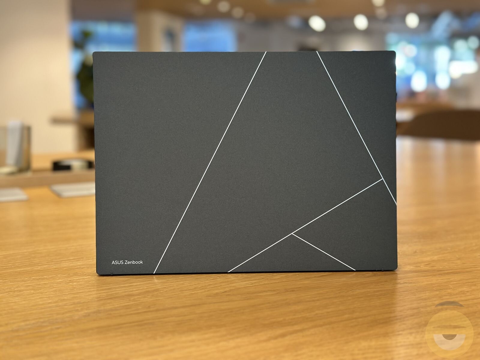 ASUS Zenbook S 13  OLED Review - Ελαφρύ και σούπερ φορητό