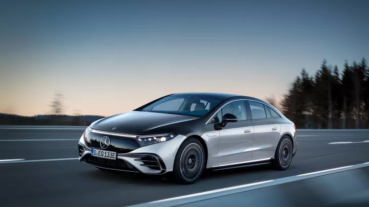 Η Mercedes-Benz θα ξεκινήσει τη διάθεση συστημάτων ημιαυτόματης οδήγησης επιπέδου 3 σε αυτοκίνητα από το 2024