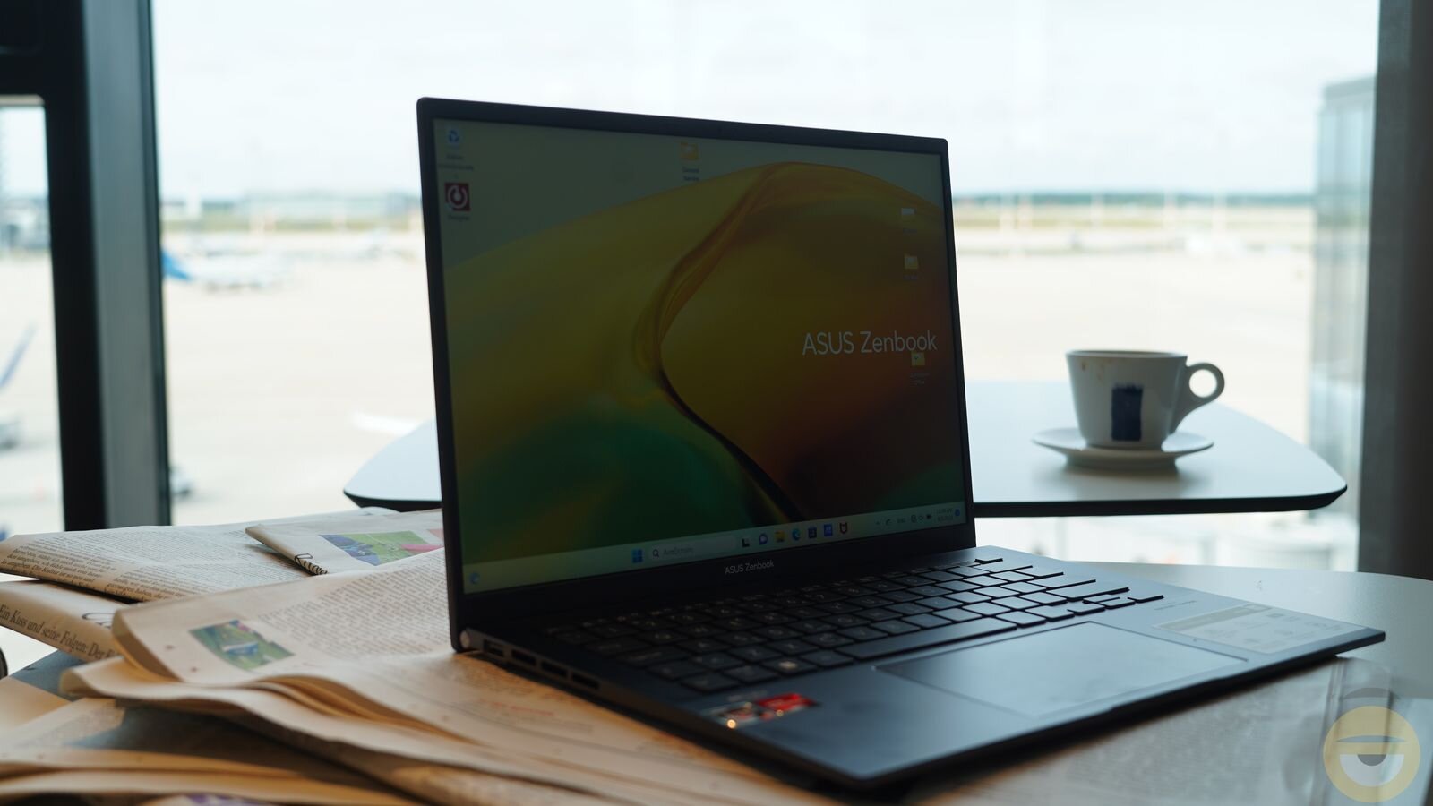 ASUS Zenbook 14 UM3402Y Review