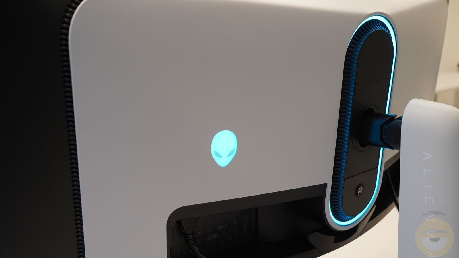 Δύο νέες οθόνες QD-OLED ετοιμάζει η Alienware