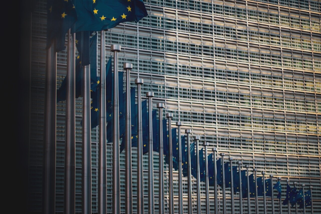 Περισσότερες πληροφορίες για "Η Google θέλει η Ευρώπη να κατατάξει το iMessage ως gatekeeper, προσβάσιμο και σε τρίτες υπηρεσίες"