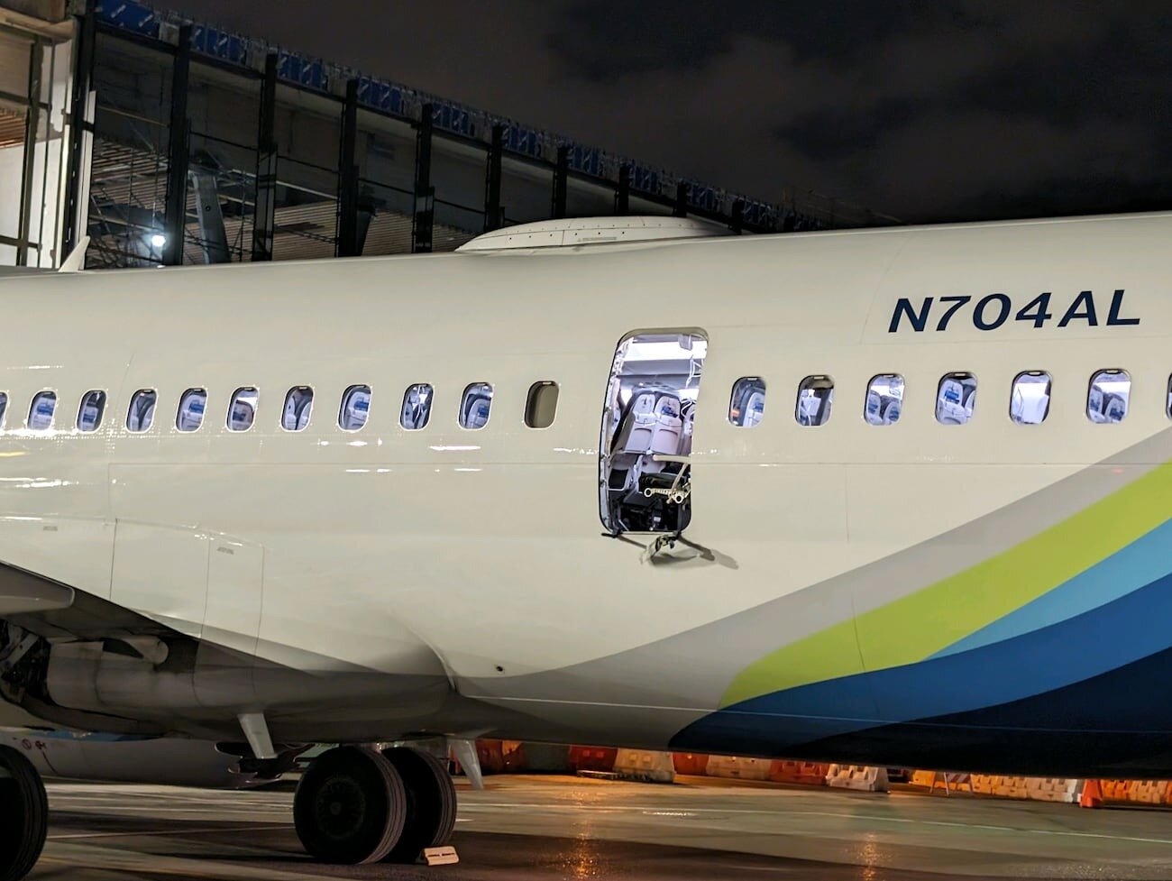 Η Alaska Airlines καθηλώνει το στόλο των Boeing 737 Max 9 μετά από σοβαρό συμβάν