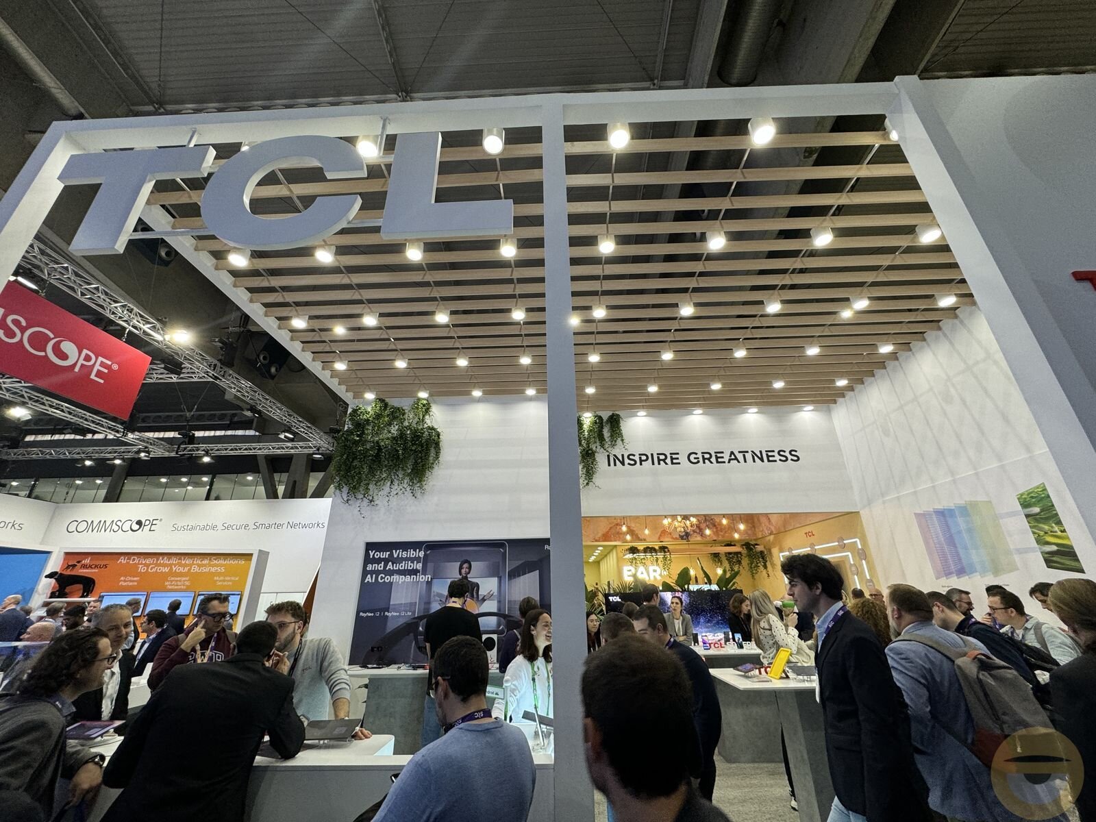 Τα νέα TCL50 κάνουν πρεμιέρα στο MWC με τιμή από...65€