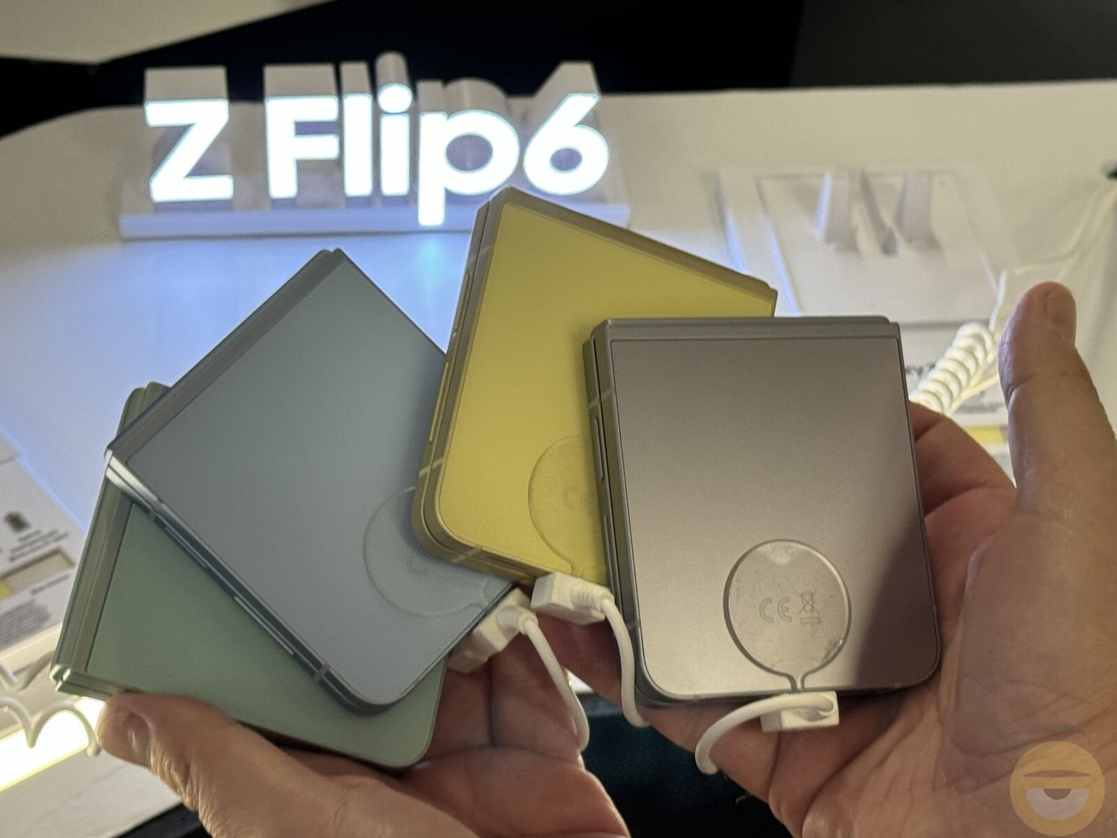 Με λίγες αλλά σημαντικές βελτιώσεις το Galaxy Z Flip6 της Samsung