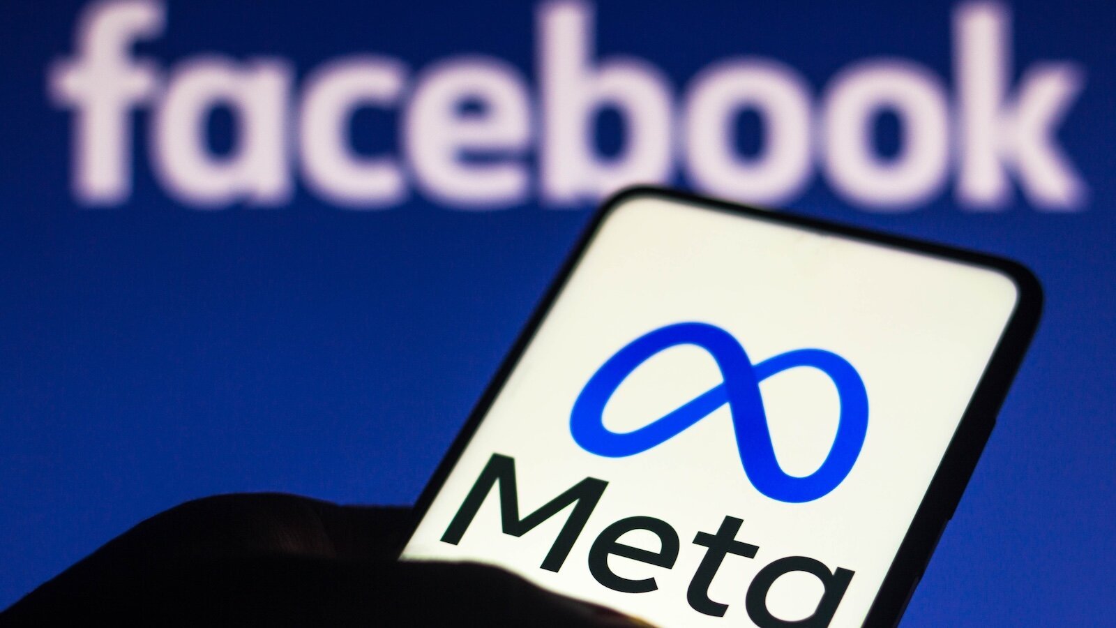 Περισσότερες πληροφορίες για "Η Meta αποκλείει την Ευρώπη από τη διάθεση του νέου AI μοντέλου Llama"