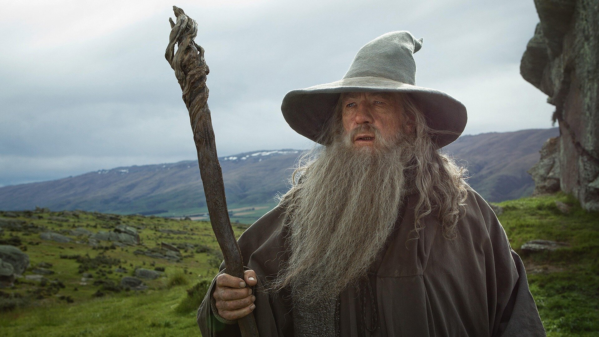 Ο Ian McKellen ετοιμάζεται να φορέσει ξανά το καπέλο του Γκάνταλφ σε νέες ταινίες LOTR
