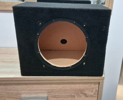 Περισσότερες πληροφορίες για "Κούτα για 10" subwoofer αυτοκινήτου"