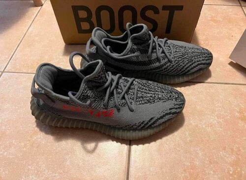 Περισσότερες πληροφορίες για "Adidas Yeezy boost 350 42 2/3"