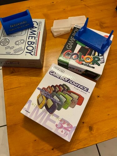 Περισσότερες πληροφορίες για "Gameboy Advance Games & spare αξεσουάρ"