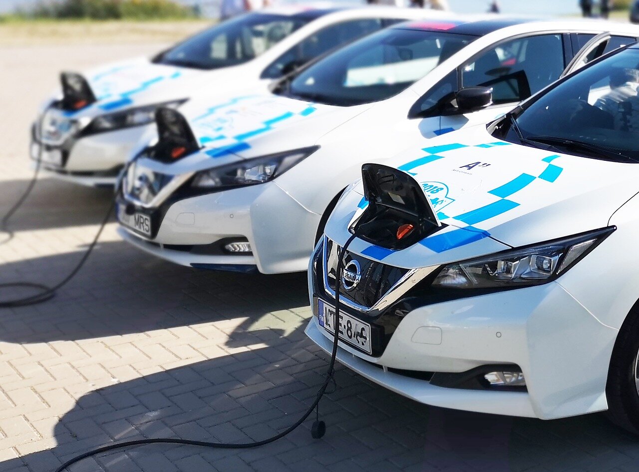 Περισσότερες πληροφορίες για "Οι τιμές των μπαταριών ηλεκτρικών οχημάτων αναμένεται να μειωθούν κατά 50% έως το 2026"