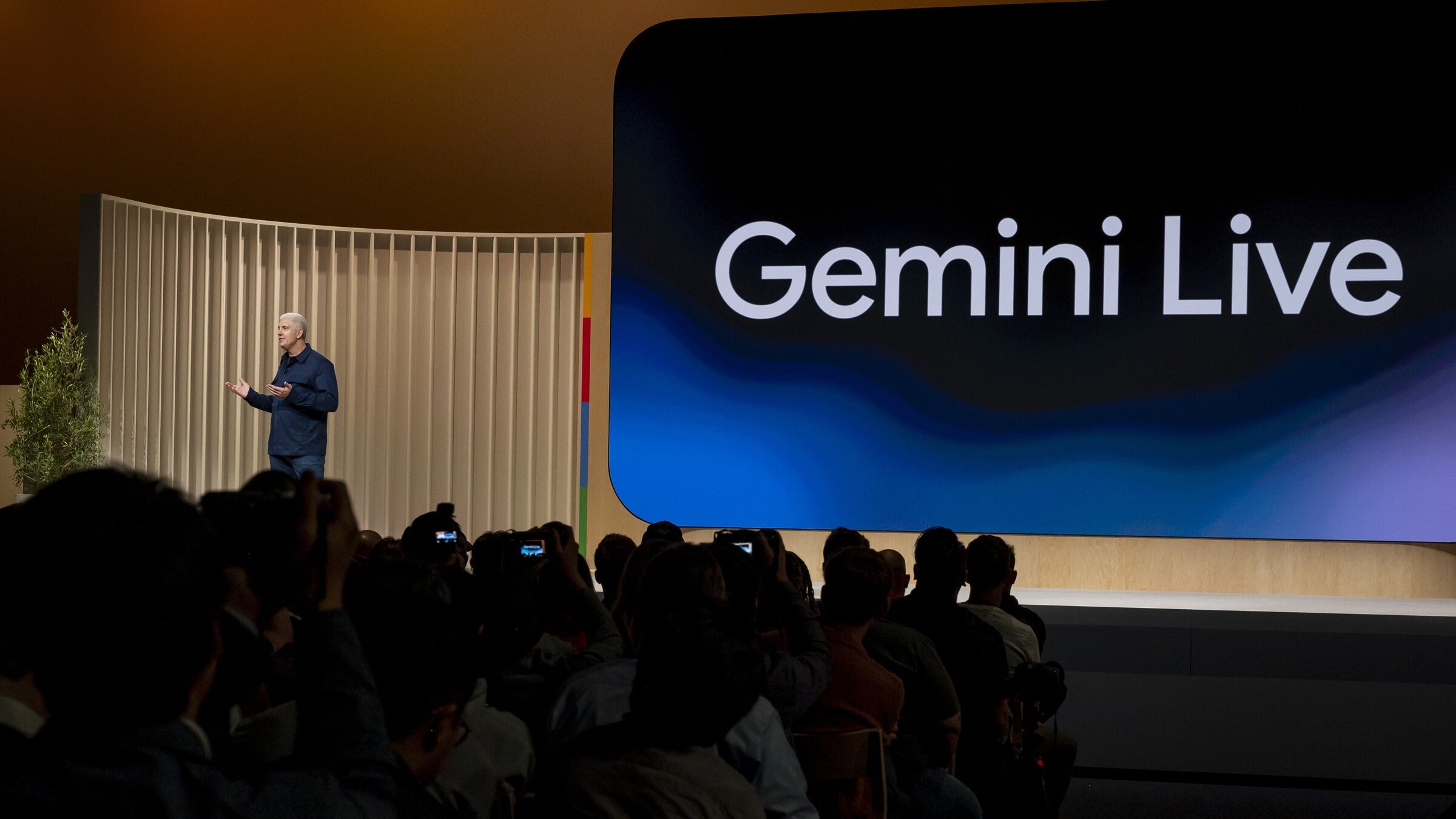Η Google διαθέτει δωρεάν το Gemini Live σε όλους τους χρήστες Android, υποστηρίζοντας και ελληνικά [Ενημέρωση]