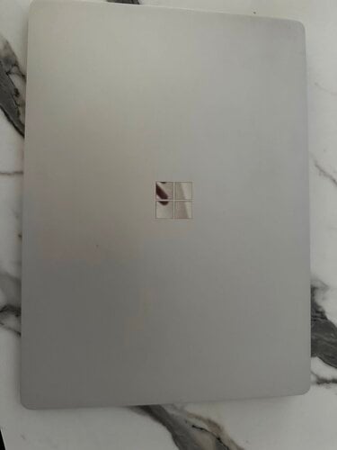 Περισσότερες πληροφορίες για "Surface laptop 2 1769 model"