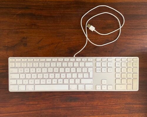 Περισσότερες πληροφορίες για "Apple USB White Aluminum Keyboard 2007 (δείτε περιγραφή)"