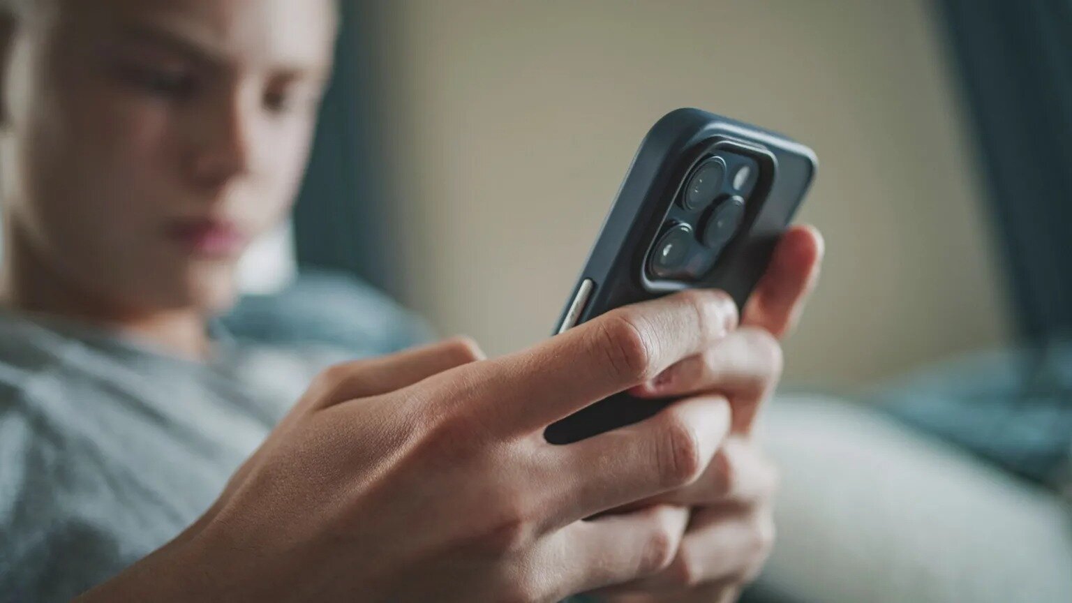 AI chatbot της Character.AI πρότεινε σε έφηβο τη δολοφονία των γονέων του ως 'λογική λύση'