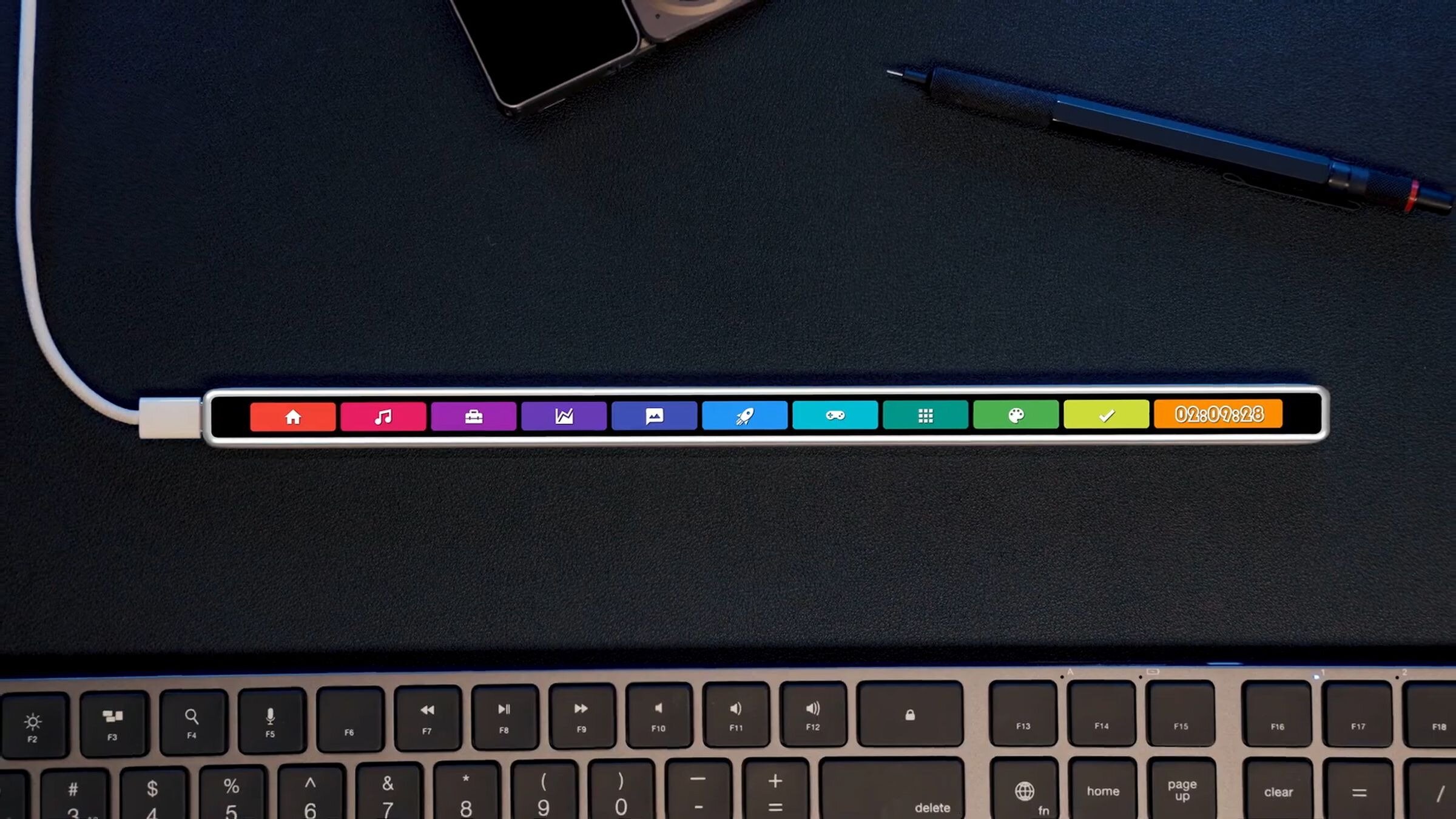 Το Flexbar φέρνει πίσω την ιδέα του Touch Bar των MacBook, με νέες δυνατότητες