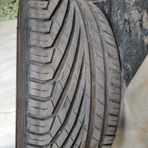 Περισσότερες πληροφορίες για "Uniroyal Rainsport 3 225/40/18 (2 κομματια)"