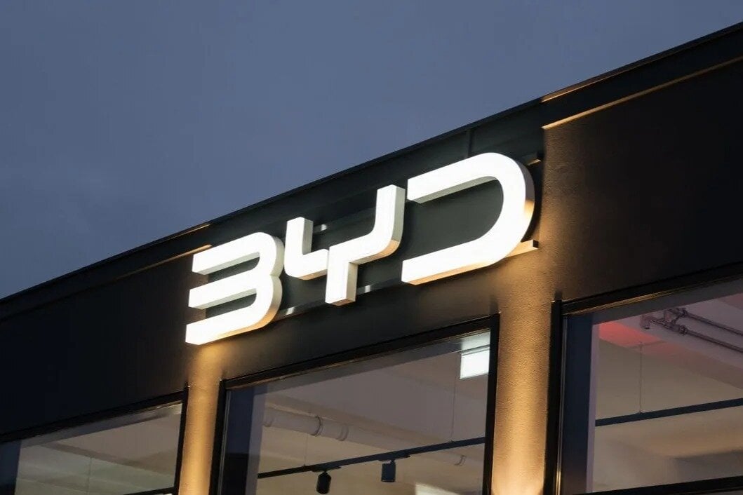 Περισσότερες πληροφορίες για "Η κινεζική BYD αποκαλύπτει σημαντική εξέλιξη στην τεχνολογία μπαταριών"