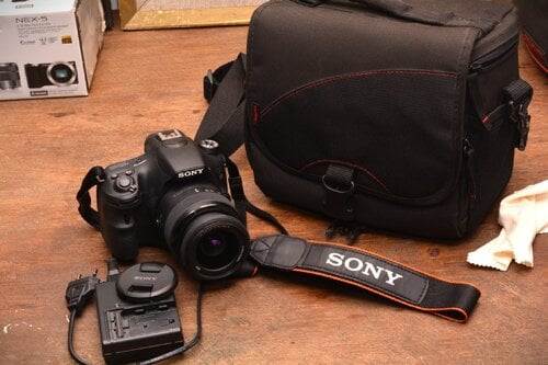 Περισσότερες πληροφορίες για "SONY a58 20megapixel + SONY 18-55mm φακός + τσάντα της HAMA"