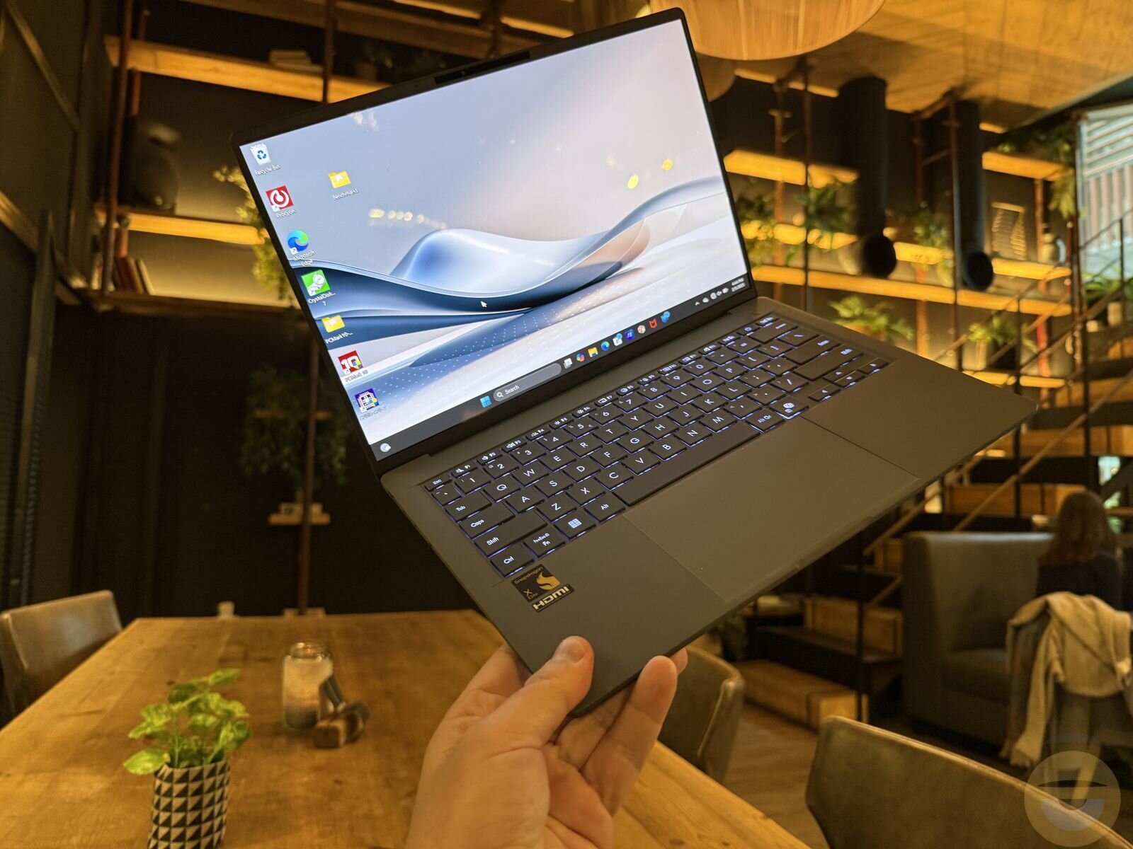 ASUS Zenbook A14 (UX3407) Review