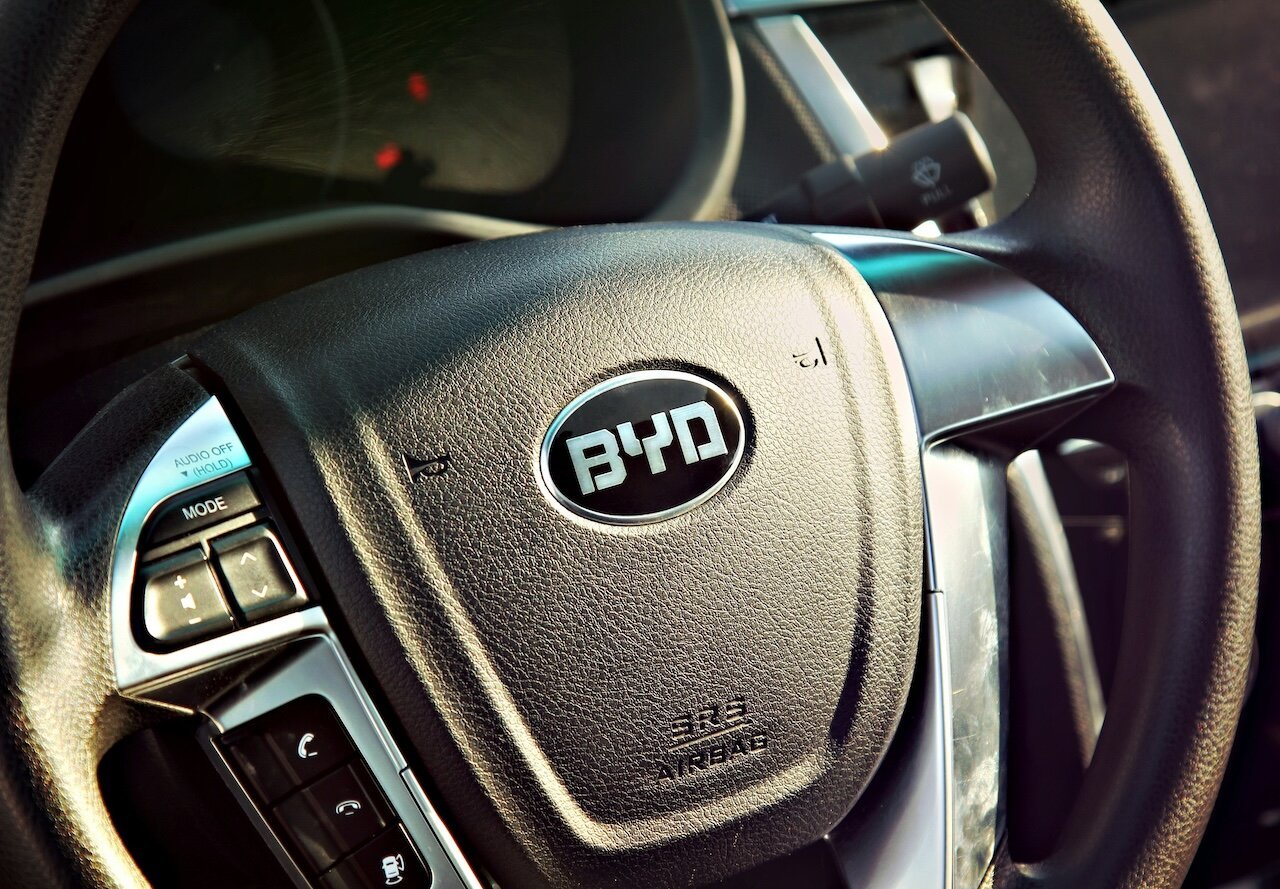 Η BYD προσφέρει δωρεάν συστήματα αυτόνομης οδήγησης σε όλα τα μοντέλα της