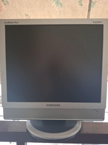 Περισσότερες πληροφορίες για "Samsung SyncMaster 741MP LS17DOASS/EDC"